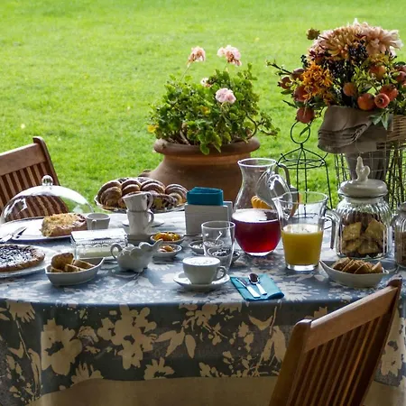 Frühstückspension Il Giardino Delle Rose Santa Maria Nuova (Ancona)