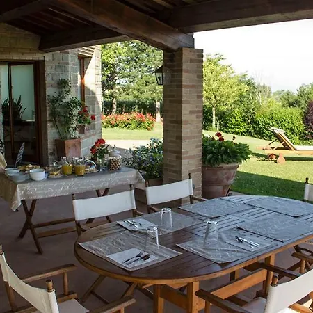 Frühstückspension Il Giardino Delle Rose Santa Maria Nuova (Ancona)